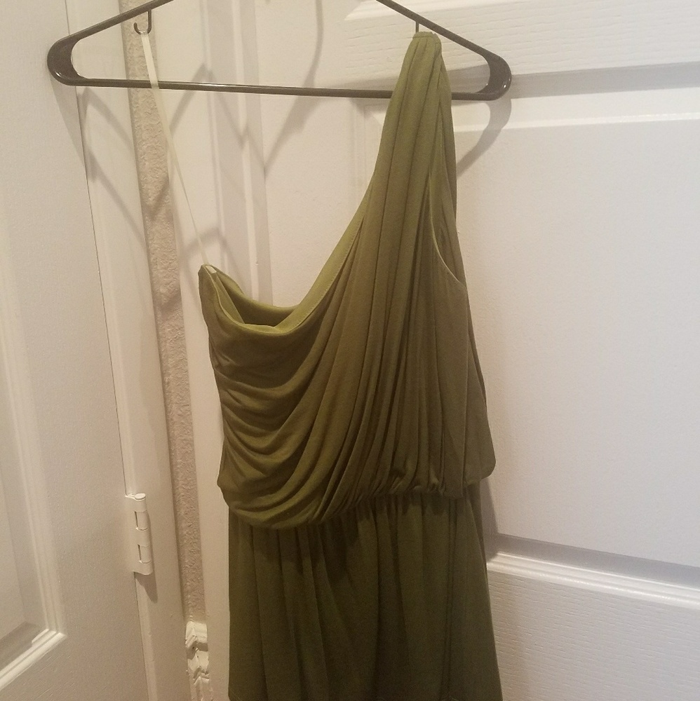 Buckle One shoulder tank